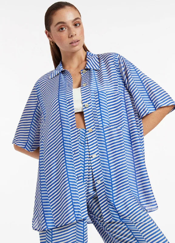 Button - down cover ups for a versatile and easy - to - wear optionAmoudi Short Sleeve Shirt - Sapphire