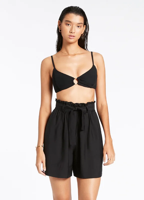 See - through cover ups for a sexy and alluring beach outfitJetset Highwaist Short - Black