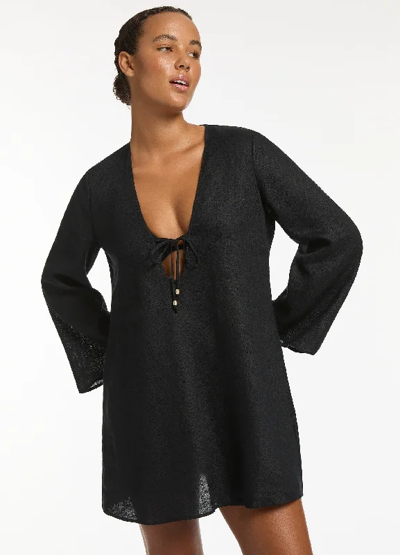 Tunic - style cover ups for a loose and comfortable beach outfitJetset Tie Front Kaftan - Black