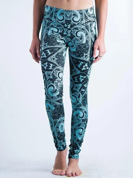 Women's Tight Trousers with Drawstring Waist in Khaki for a Relaxed and Adjustable FitTeal Mandala Leggings