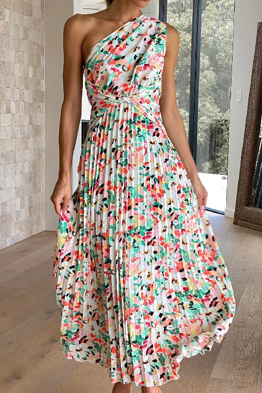 Empire Waist Women Dress to Accentuate the Bust and Conceal the WaistArtsy Floral Pleated Maxi Dress