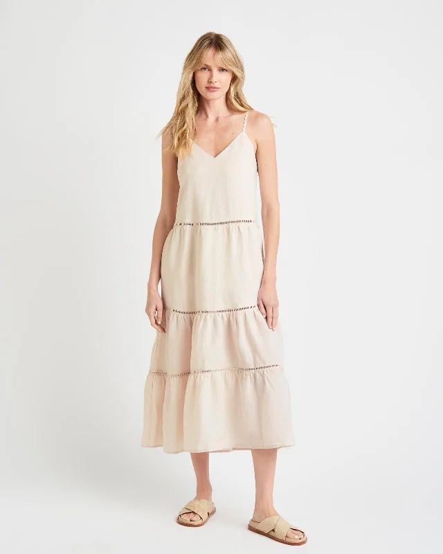 Mini Women Dress with a Short Hem for a Young and Trendy StyleJacqueline Maxi Dress