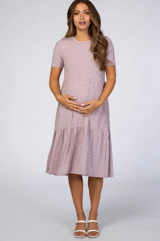 Halter Neck Women Dress to Show Off the Shoulders and NecklineLavender Ribbed Tiered Maternity Dress