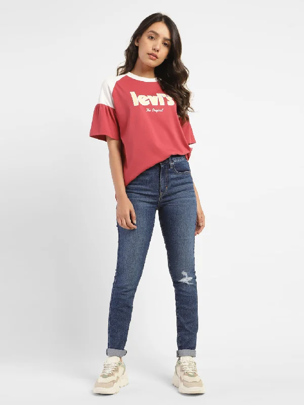 Mom jeans for a nostalgic and casual lookWomen's High Rise 721 Skinny Jeans