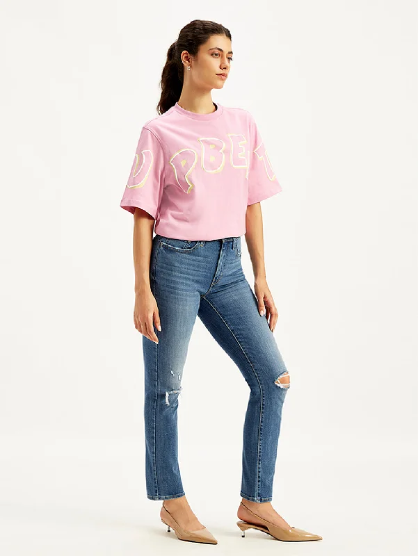 Mom jeans for a nostalgic and casual lookWomen's High Rise 724 Slim Fit Blue Jeans