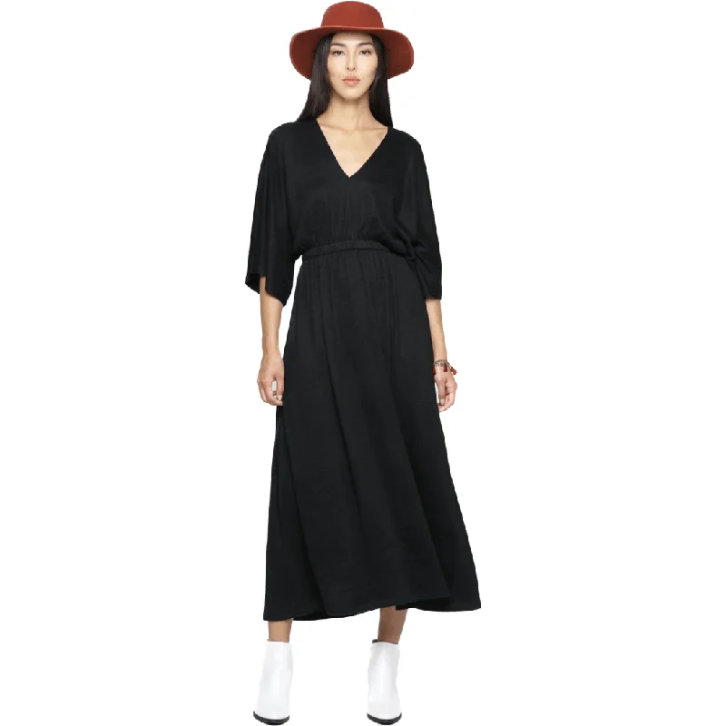 Plus Size Women Dress with a Flattering A - Line Cut for Comfort and StyleFree Spirit Black Maxi Dress