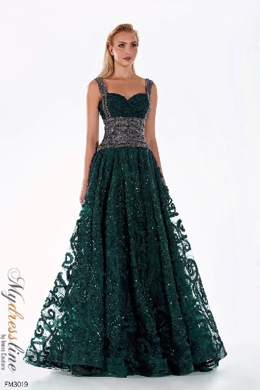 Ball Gown Women Dress with a Full Skirt for a Princess - like LookAzzure Couture FM3019